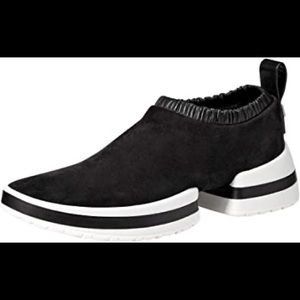 ***FLASH SALE 50%***Authentic Stuart Weitzman Suede Sneakers - Size 8.5 Women’s.